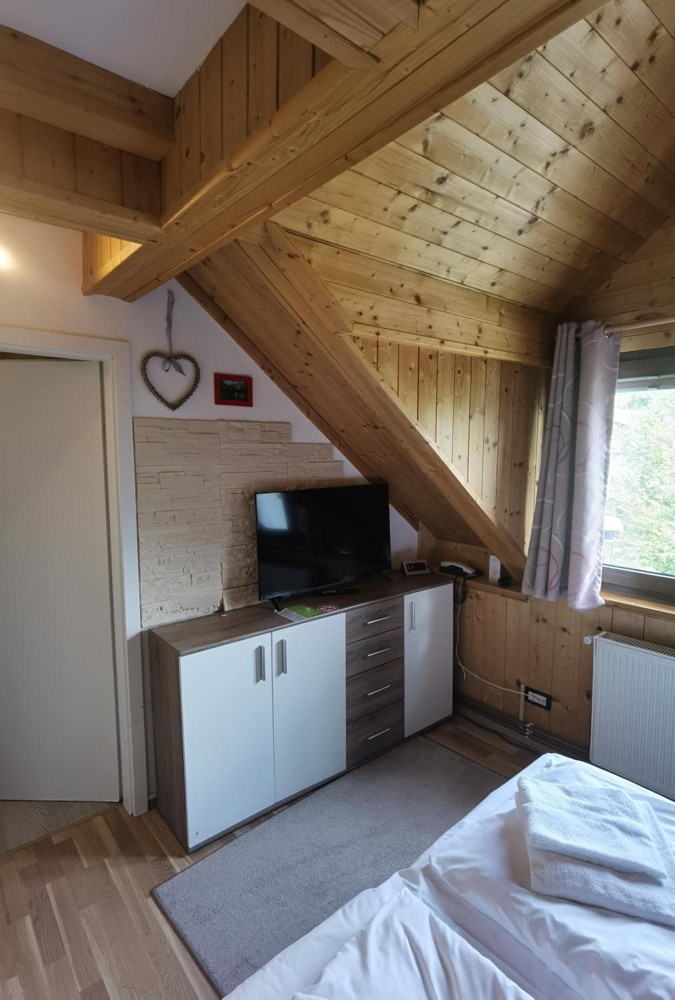 Hotel Tarvisio Four Seasons Ngoại thất bức ảnh