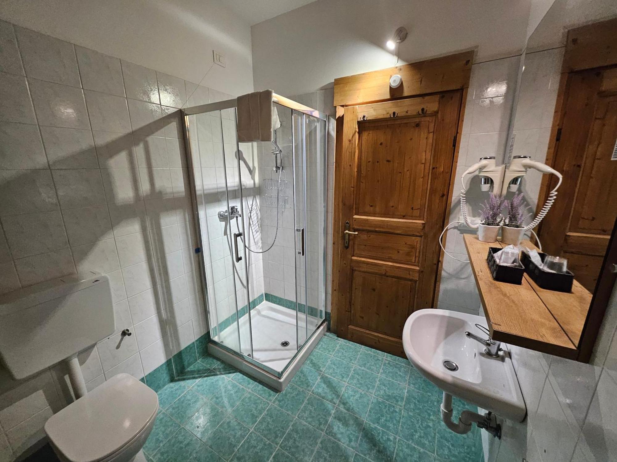 Hotel Tarvisio Four Seasons Ngoại thất bức ảnh